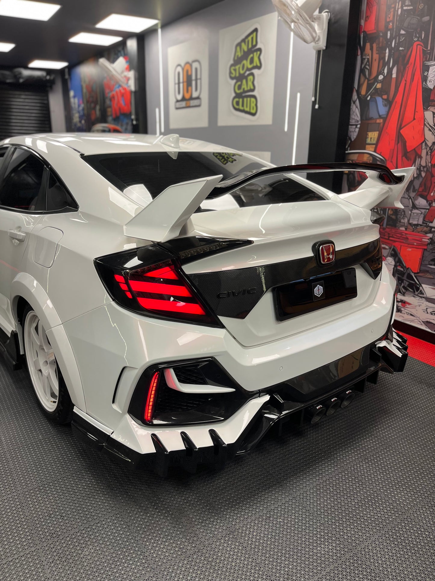 Honda CIVIC (2019-20) 10th Gen Aftermarket (Mugen Style Smoke Tail Lamp)
