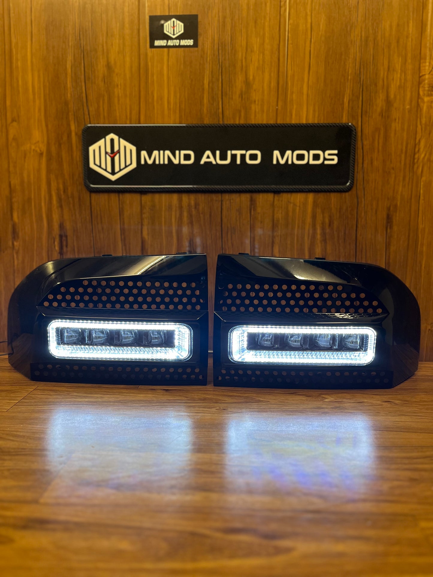 DEFENDER Aftermarket Imported Fog Lamp