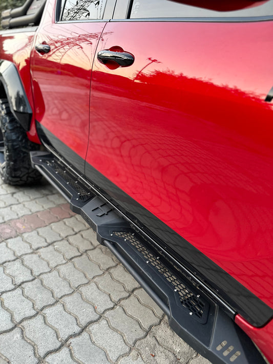TOYOTA HILUX Aftermarket Imported Metal Foot Steps