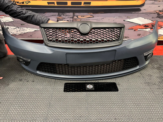 SKODA LAURA Aftermarket (VRS) Front Bumper With Grill