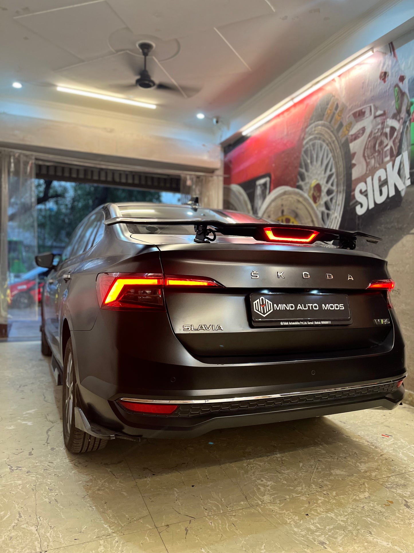 Remote Controlled Automatic Aftermarket Universal Boot Wing Spoiler